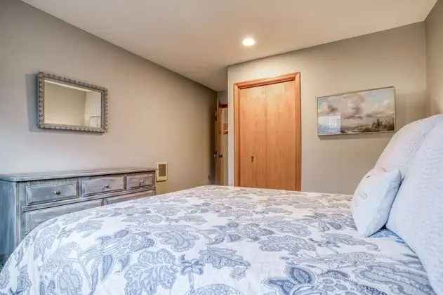 Two Views Vacation Home