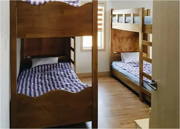 Two Wheels Pension & Guesthouse - Hostel - Oda
