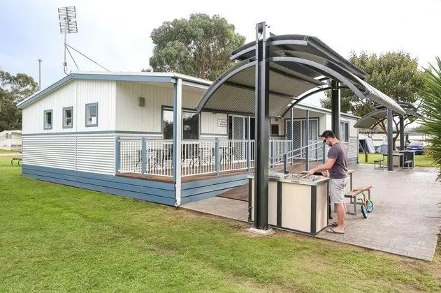 Twofold Bay Beach Resort