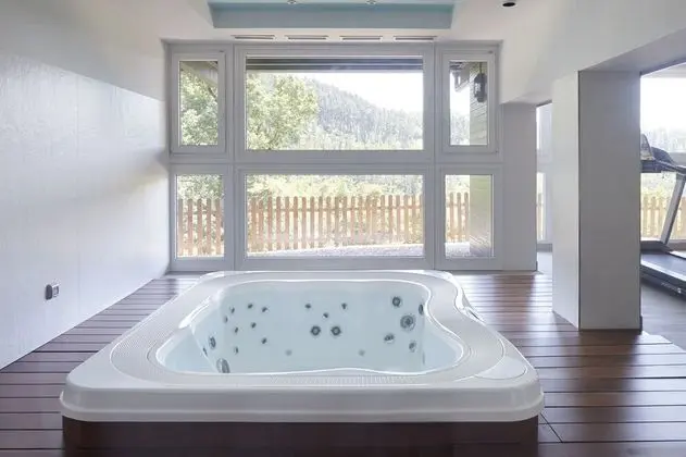 Hotel Txoriene - Basque Stay - Spa