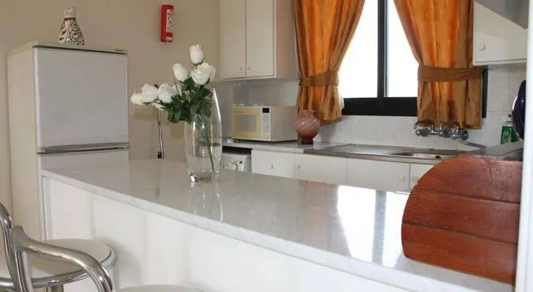 Tycoon Apartments
