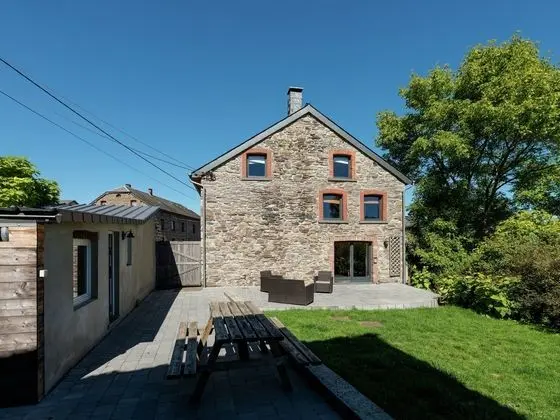 Typical of the Ardennes Situated in a Rural Setting - Dış Mekan