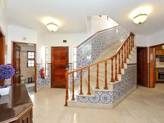 Villa in Typical Portuguese Style, Quiet Area of Vilamoura With Private Pool - Lobi
