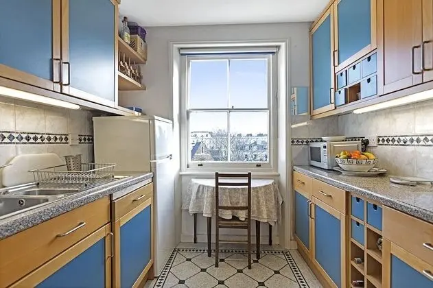 Typically English 2 Bedroom Apartment in Residential Area Near South Kensington - Mutfak