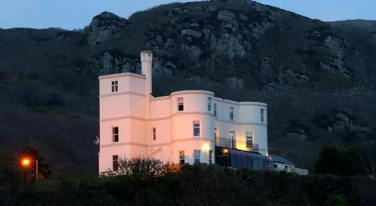 Tyr Graig Castle