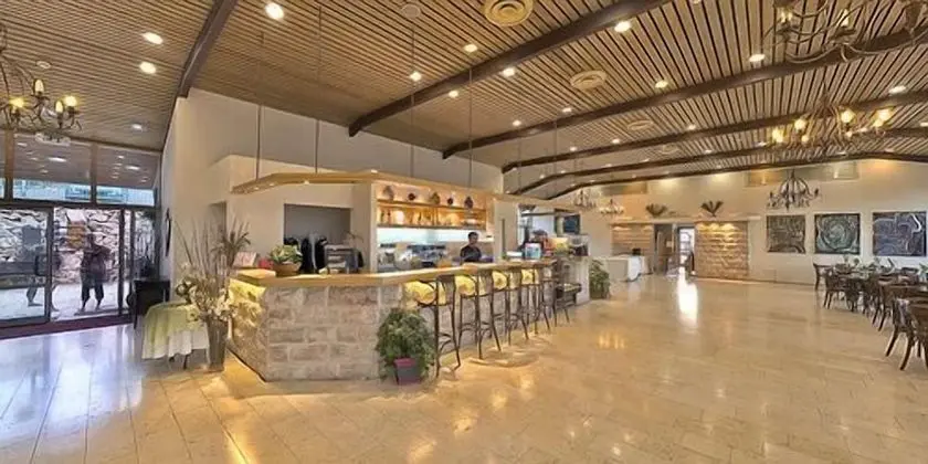 Tzuba Hotel - Lobi