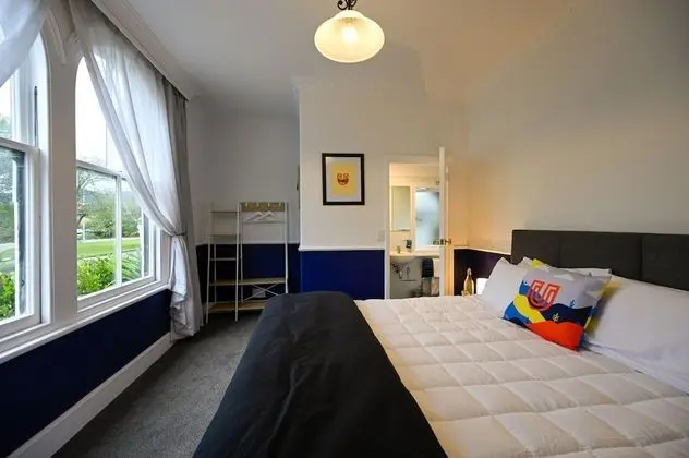 U Boutique on Haven - Öne Çıkan Resim