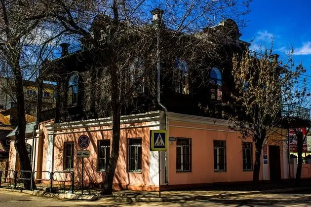 U Hostel