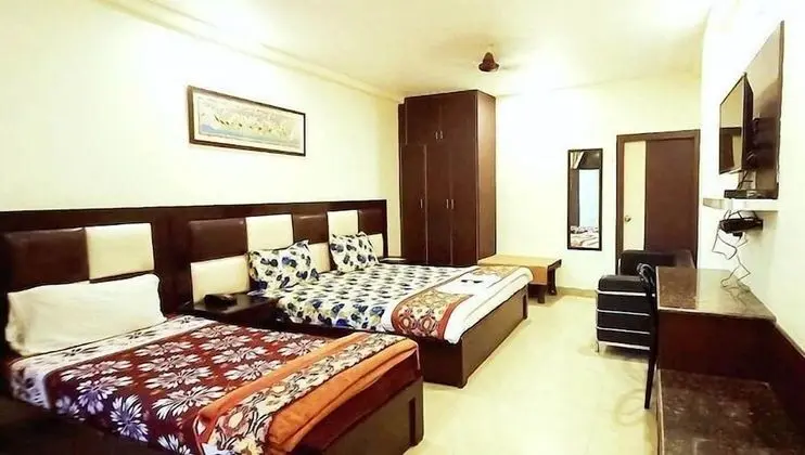U S Fortune Hotel