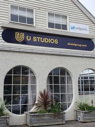 U Studios Paraparaumu Beach - Lobi