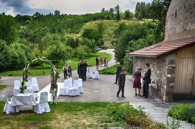 Hotel U Tri volu - Dış Mekan