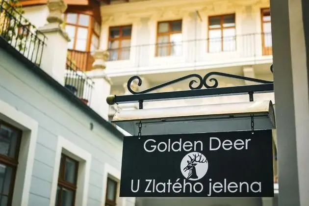 Hotel U Zlateho Jelena - Dış Mekan