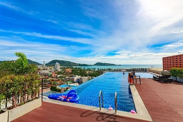 U606 - Convenient Patong Apartment for 3 People With Pool and gym