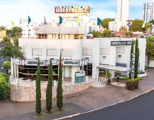 Uberpalace Hotel