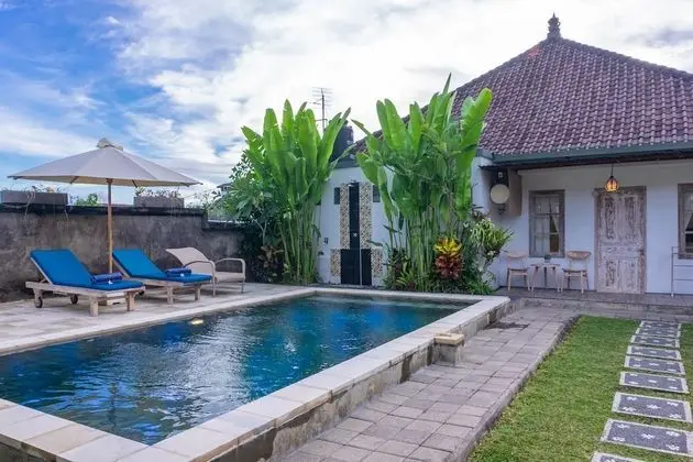 Ubud Glassy Villa by Pramana Villas - Havuz