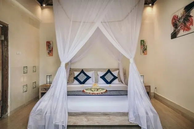 Ubud Glassy Villa by Pramana Villas - Oda