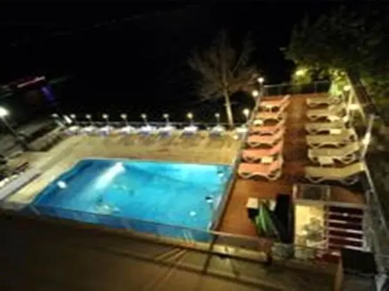 Üçem Otel Golden Sea - Havuz
