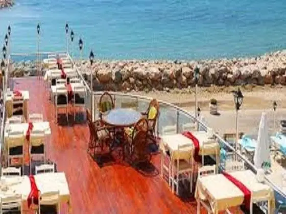Üçem Otel Golden Sea - Plaj