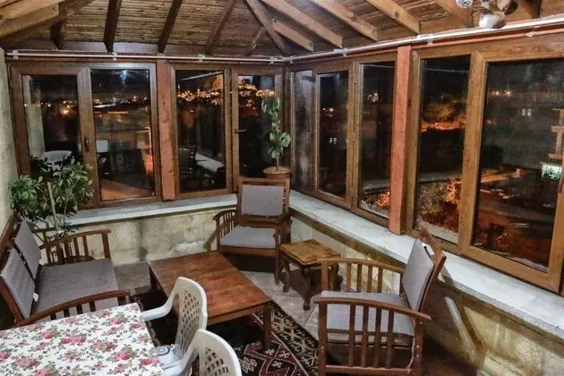Uçhisar Stone House - Teras