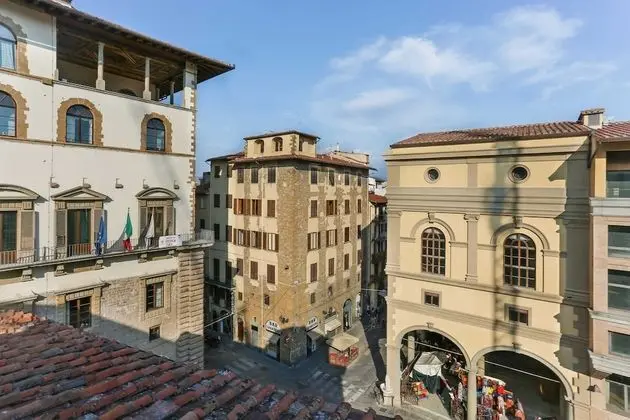 Uffizi Suite I in Florence-hosted by Sweetstay