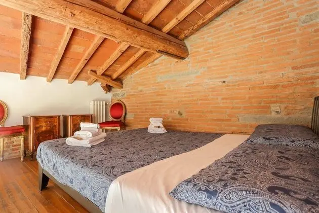 Uffizi Suite II in Florence-hosted by Sweetstay