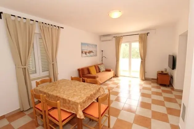 Uga2 - 70m From the Beach - A4-veliki - Yerinde Yemek