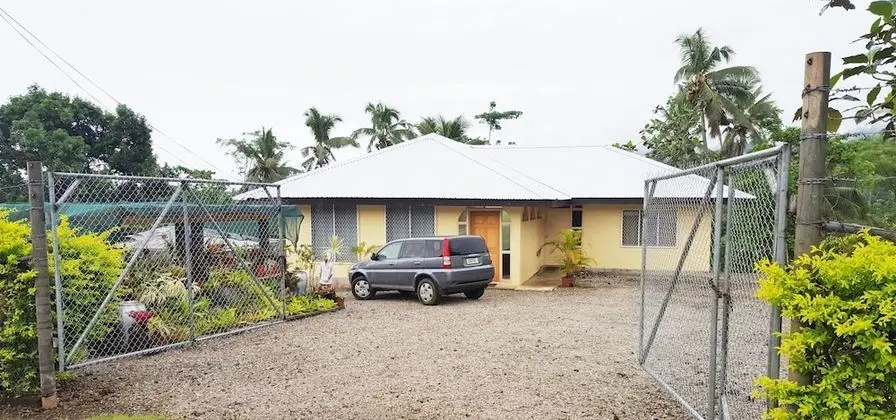 Uili's Farm House