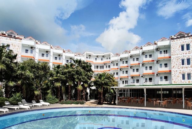Uk Hotel KirişFotoğrafı