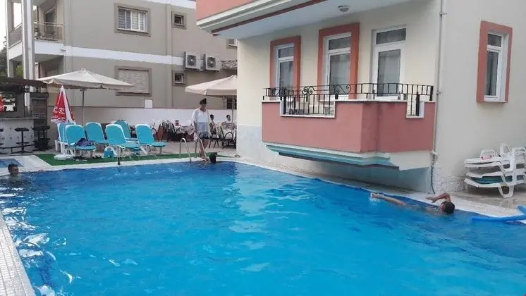 Ulaş Apart Otel