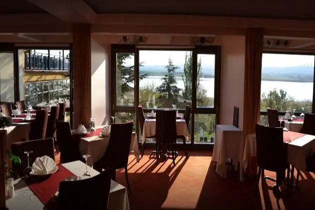 Ulasan Hotel Caravan Camping - Yeme / İçme