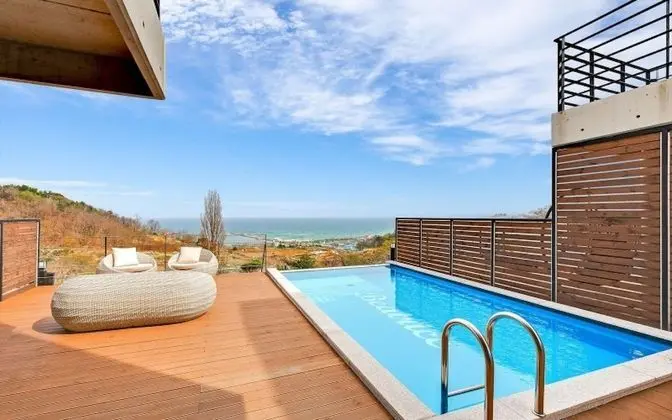 Uljin Beatrice Pool Villa