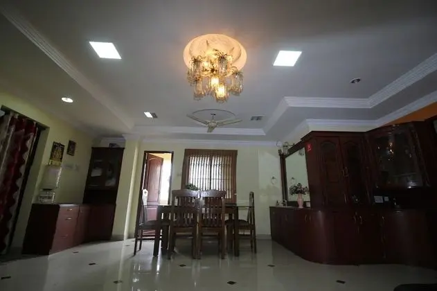 ULO Pearl Corporate Residency - Lobi