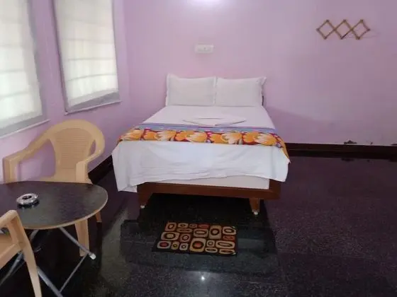 Ulo Rainbow Guest House - Oda