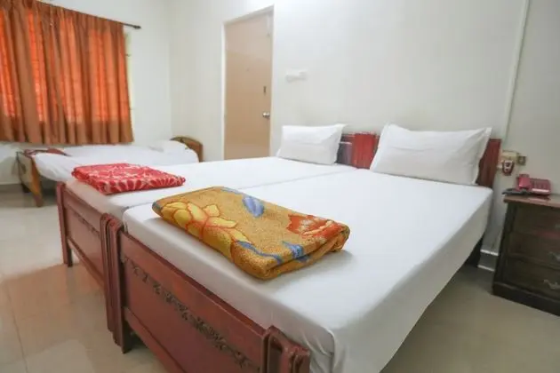 ULO Saicharan Comfort Inn - Öne Çıkan Resim
