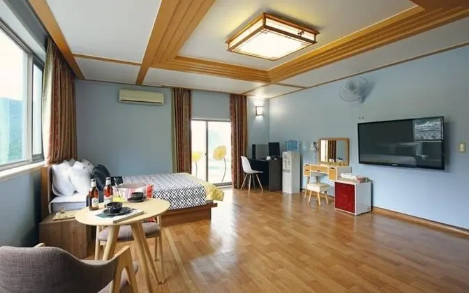 Ulsan Sandia Oncheon Pension - Oda