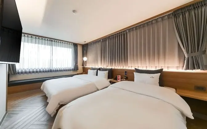 Ulsan Yeongnam Alps Demeure Hotel - Oda