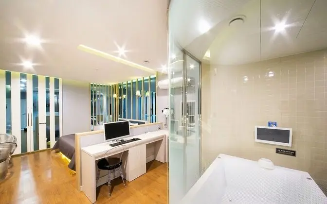 Ulsan Yeongnam Alps Into