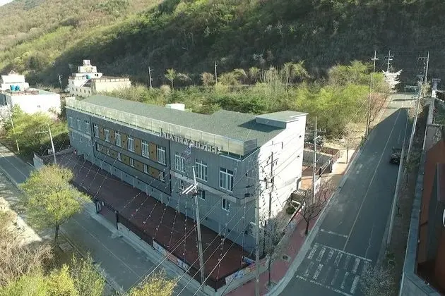 Ulsan Yeongnam Alps Luxury Hotel