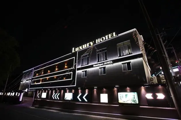 Ulsan Yeongnam Alps Luxury Hotel - Dış Mekan