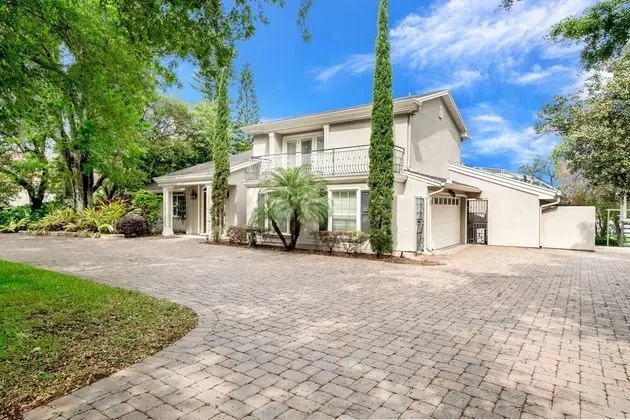 Ultimate 6 Bedroom 5 Bathroom On Bay Hill
