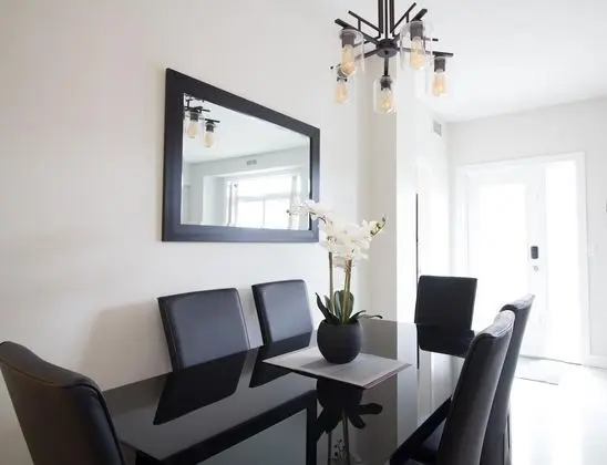 The Ultimate Kelowna Location - Oda Düzeni