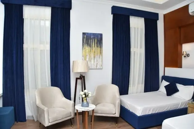 Ultra Loaloa Nile Maadi Hotel