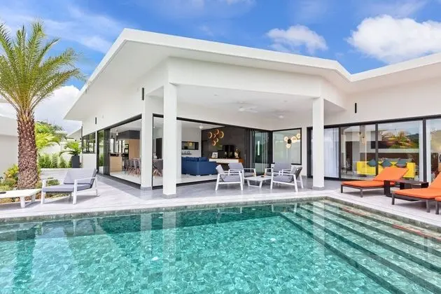 Ultra Luxury Villa Oxygen Pool Brianna 4