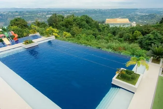 Ultra Winds Mountain Resort - Havuz
