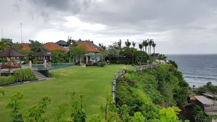 ULUWATU COTTAGES