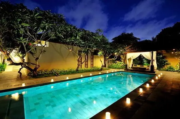 Villa Uma Sapna - Havuz