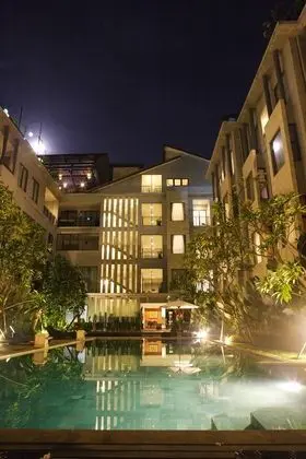 Umalas Hotel & Residence - Havuz