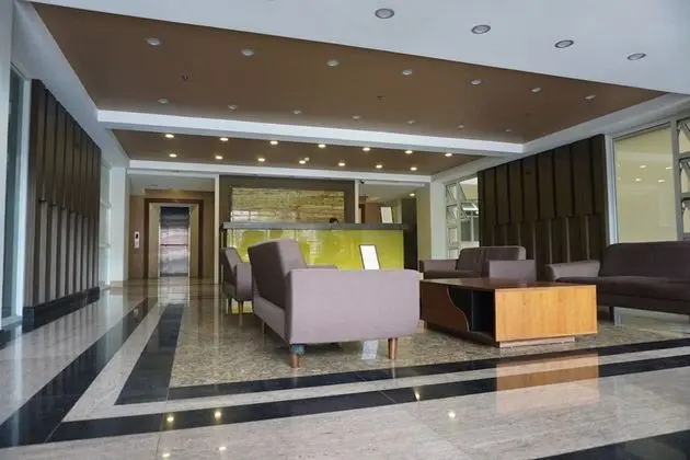 Umali Kayo at Megatower Residences II - Lobi