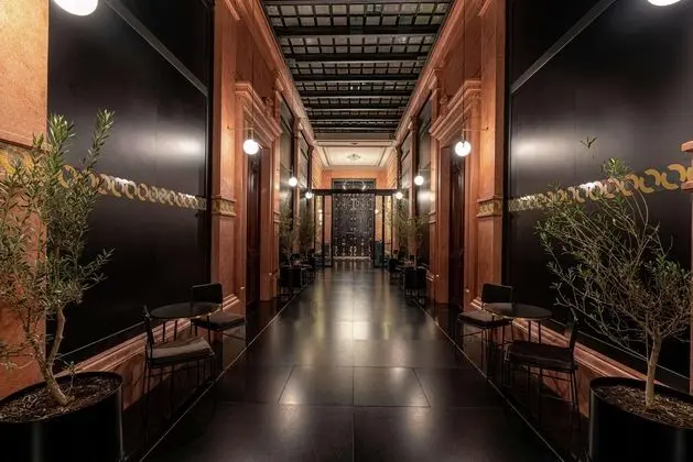 Umbral, a Curio Collection by Hilton - Historical Hotel - Lobi