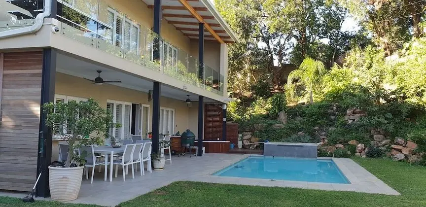 Umhlanga Lodge -No children